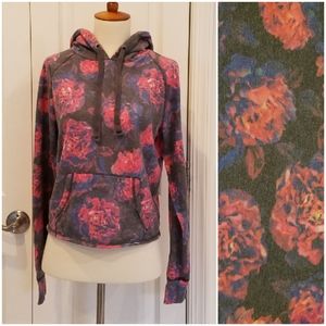 🔥$5 Ship SALE🔥 Aeropostale Blurred Rose Fuzzy Cropped Hoodie Sweatshirt S